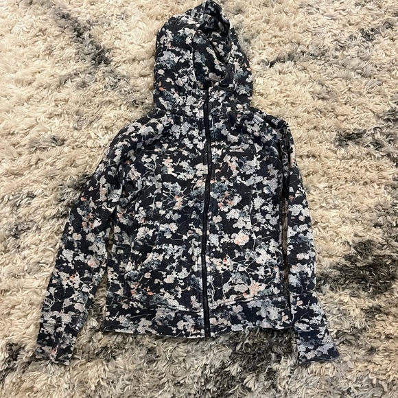 Lululemon Scuba Hoody - Picture 3 of 4